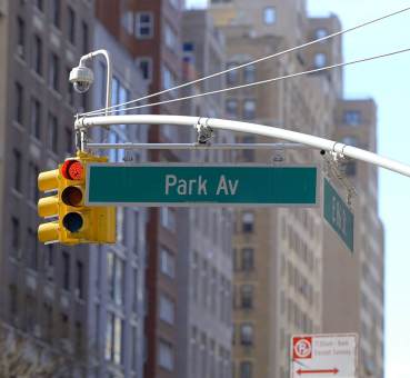 park avenue street sign in manhattan new york