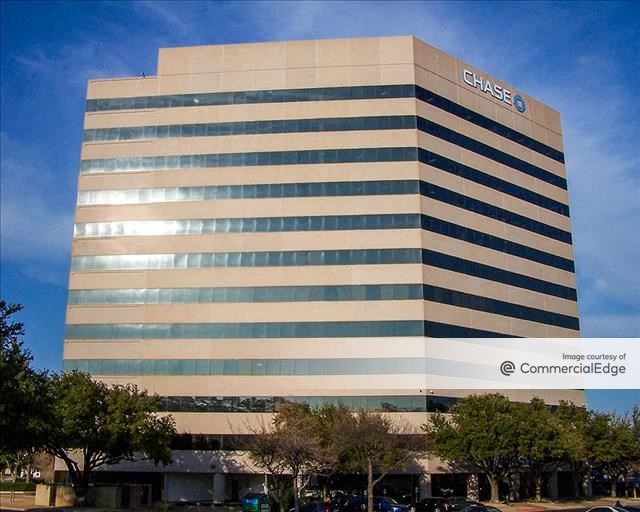 Chase Bank Tower - 500 East Border Street, Arlington, TX | Office Space