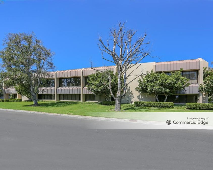 975 Flynn Road, Camarillo, CA | Office Space