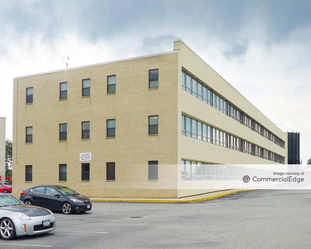 Syosset Medical Building - 175 Jericho Turnpike, Syosset, NY | Office Space