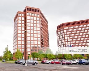 PNC Center - 755 West Big Beaver Road, Troy, MI | Office Space