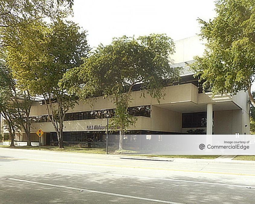 The Crexent Business Center - 6625 Miami Lakes Drive ...