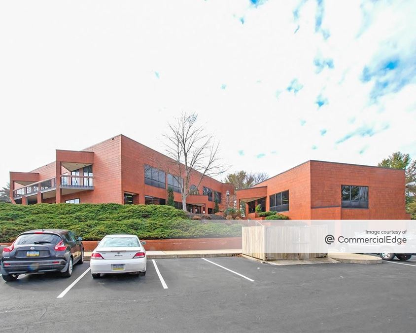 greenfield-corporate-center-east-business-center-iv-v-1860