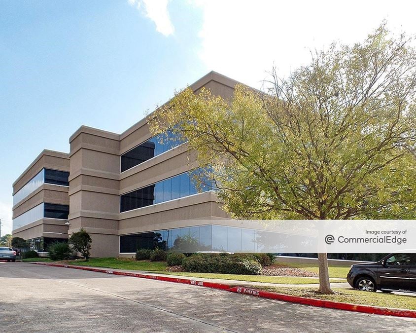 Baytown Primary Medical Tower - 2802 Garth Road, Baytown, TX | Office Space