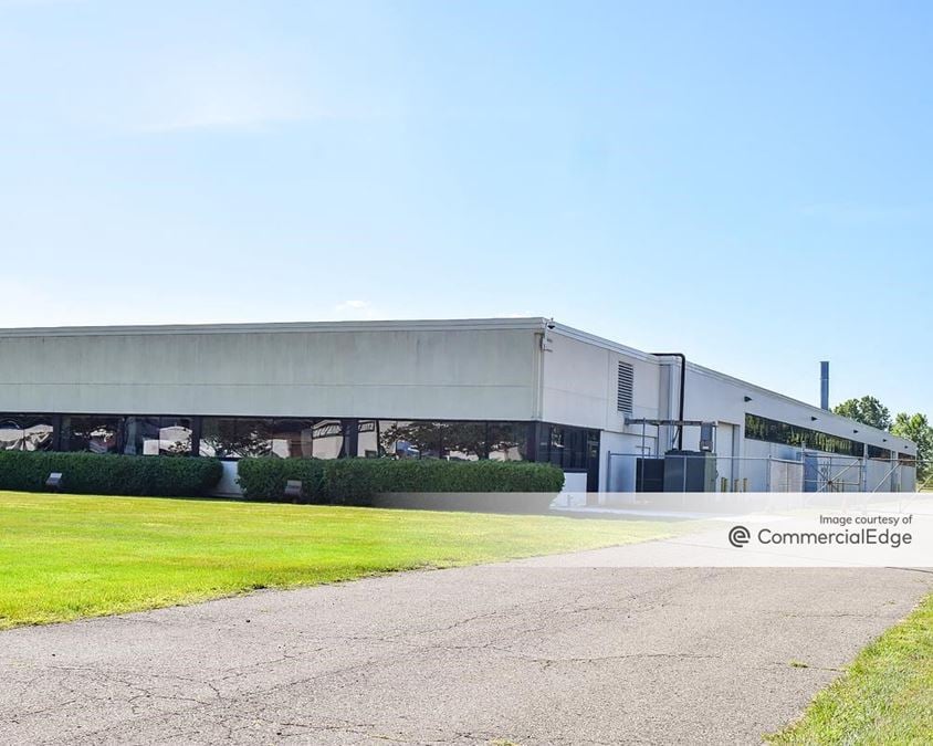 2500 East 9 Mile Road, Warren, MI | Industrial Space