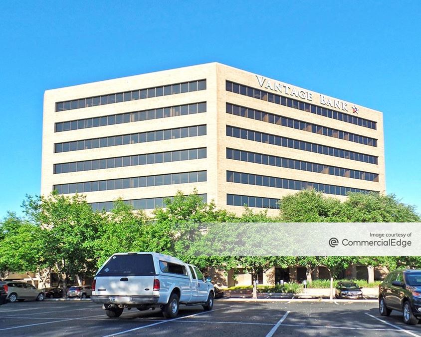 Centre Plaza - 45 NE Loop 410, San Antonio, TX | Office Space