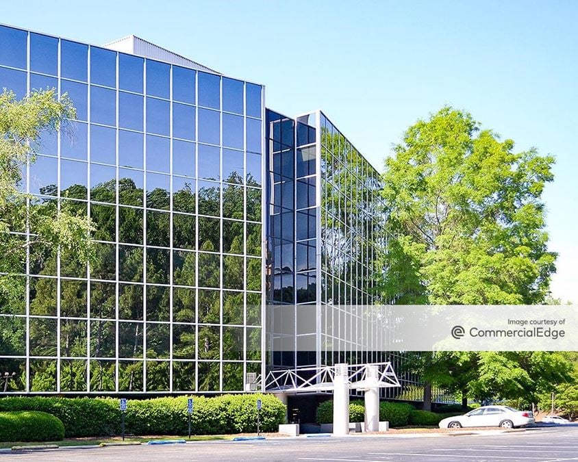 Lakeshore Park Plaza - 2204 Lakeshore Drive, Homewood, AL | Office Space