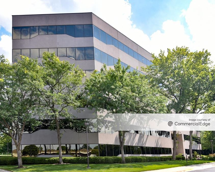 6 Corporate Woods - 8900 Indian Creek Pkwy, Overland Park, KS | Office ...