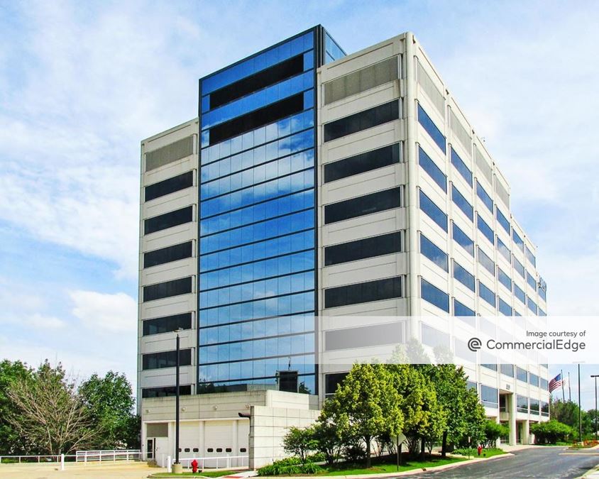 3333 Finley Road, Downers Grove, IL | Office Space