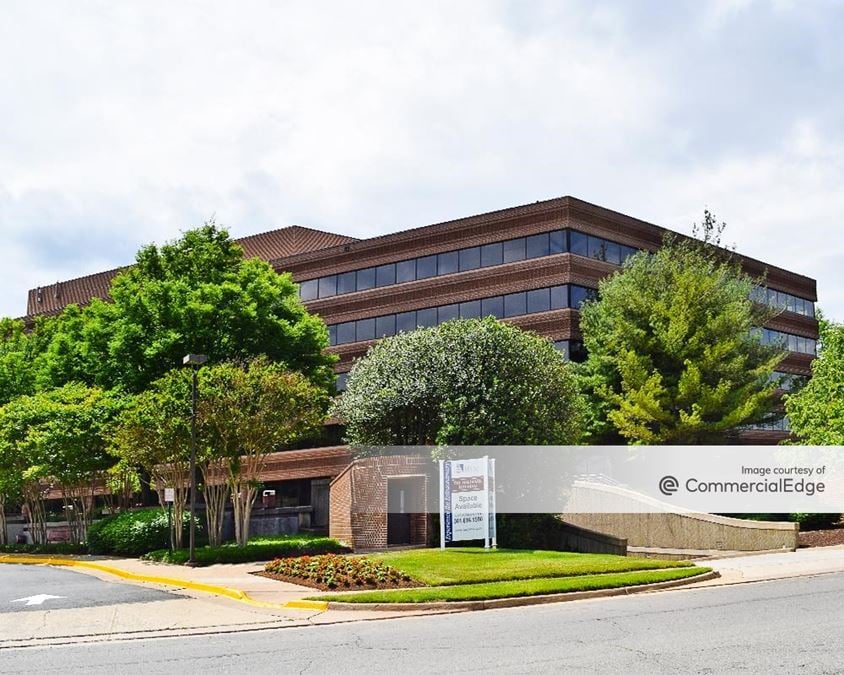 Hallmark Building - 13873 Park Center Road, Herndon, VA | Office Space