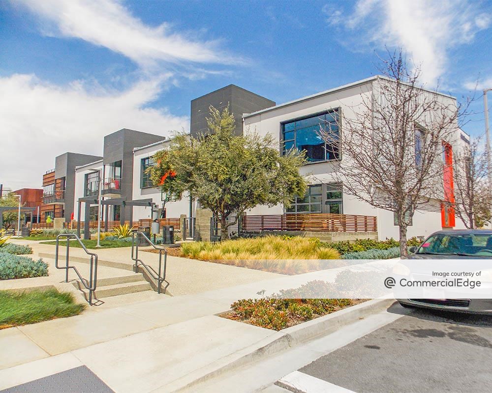 2215 Campus Dr, El Segundo, CA 90245 - Creative Office - Incredible  Location